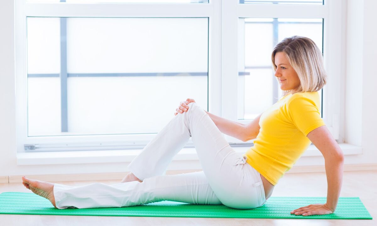 Les exercices physiothérapeutiques soulagent les symptômes de l'ostéochondrose thoracique